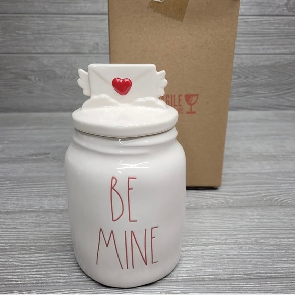 Rae Dunn Valentine’s Day LETTER CANISTER “be mine” GREAT DEAL! - Picture 1 of 4